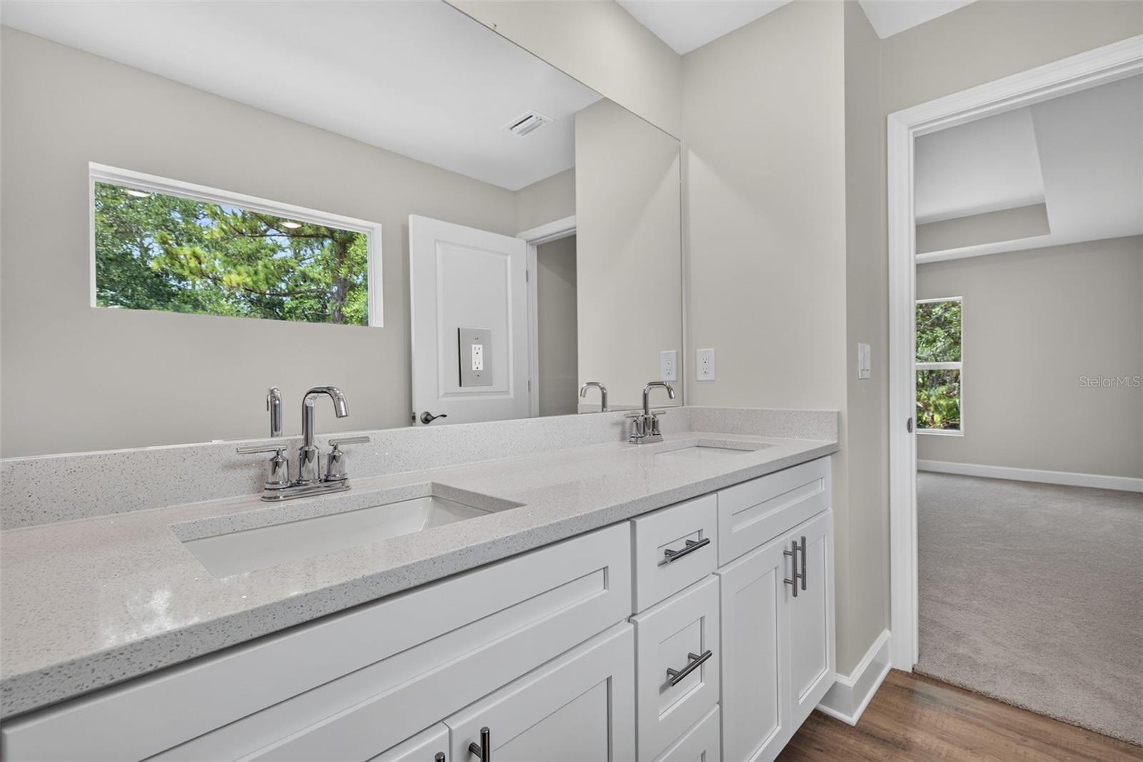 151 Kirby St Property Photo 19