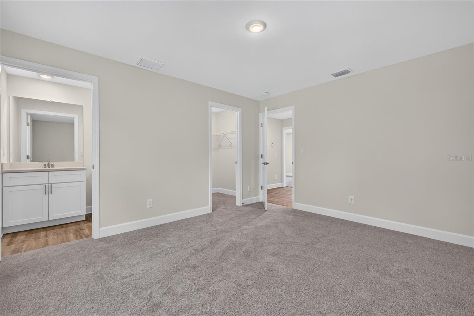 151 Kirby St Property Photo 25