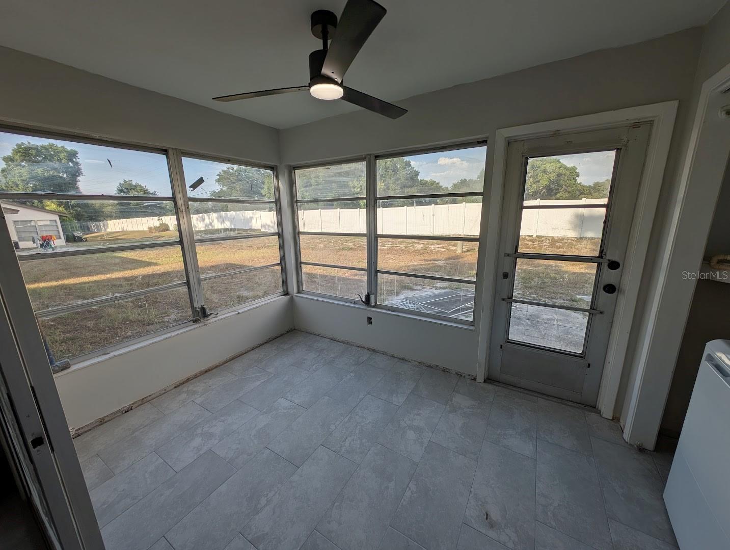 2888 Bancroft Cir E #5b Property Photo 6