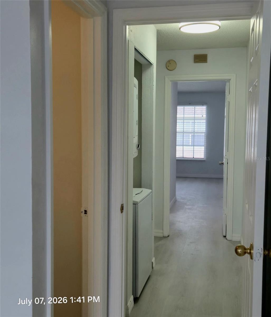 734 Kensington Lake Cir #brandon Property Photo 23