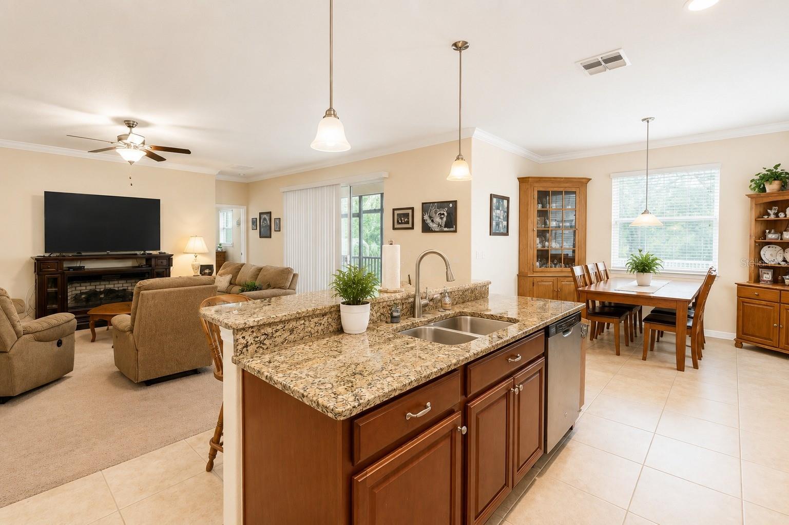 13842 Bee Tree Ct Property Photo 5