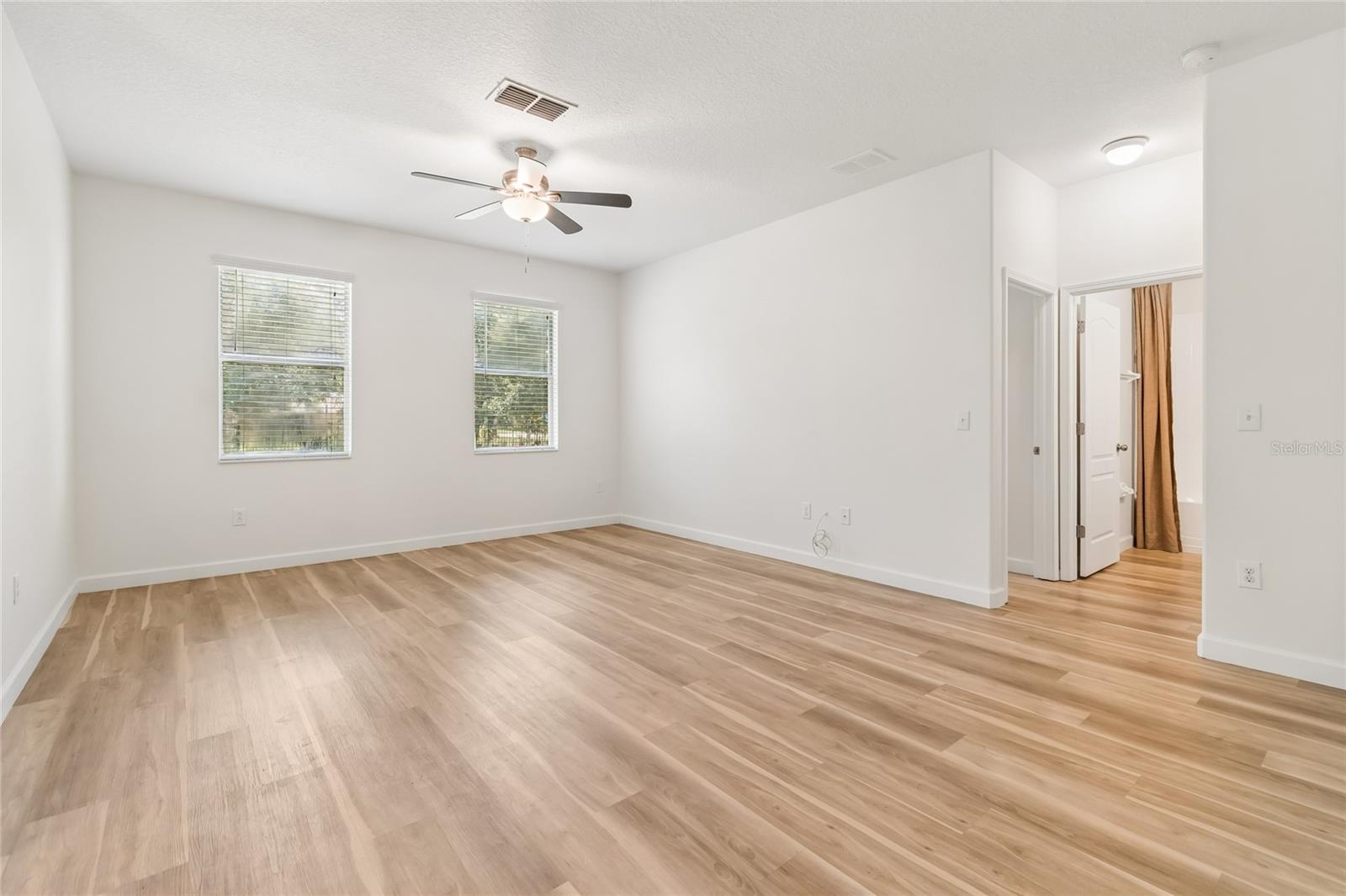 12410 Latchford Stream Pl Property Photo 6