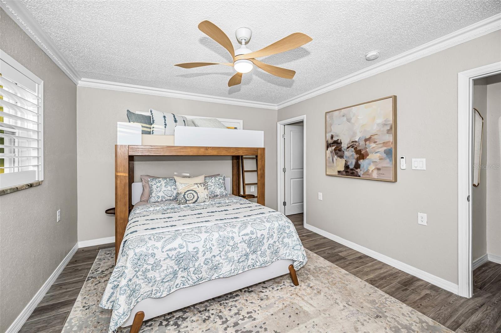 16353 Redington Dr Property Photo 45