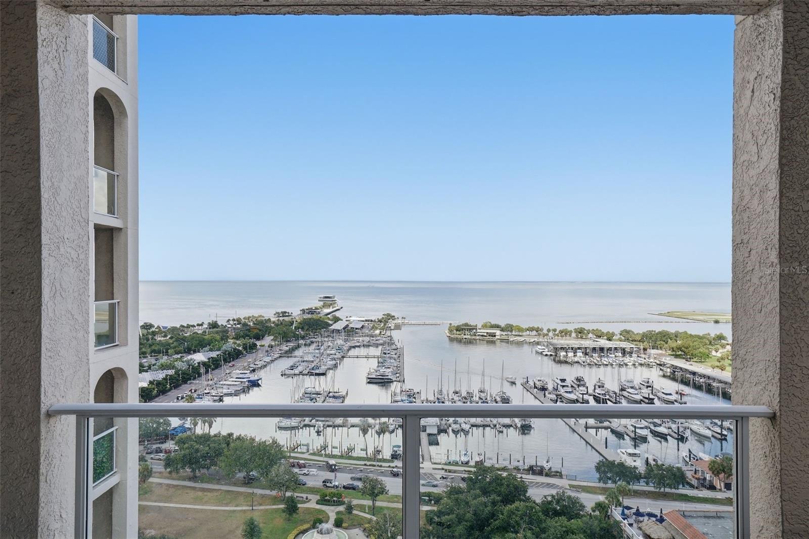 100 Beach Dr Ne #1900 Property Photo 20