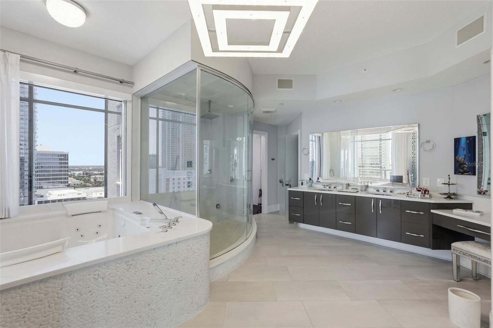 100 Beach Dr Ne #1900 Property Photo 32