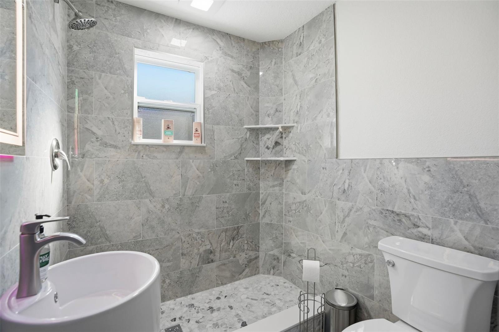 7266 Tropical Dr Property Photo 8