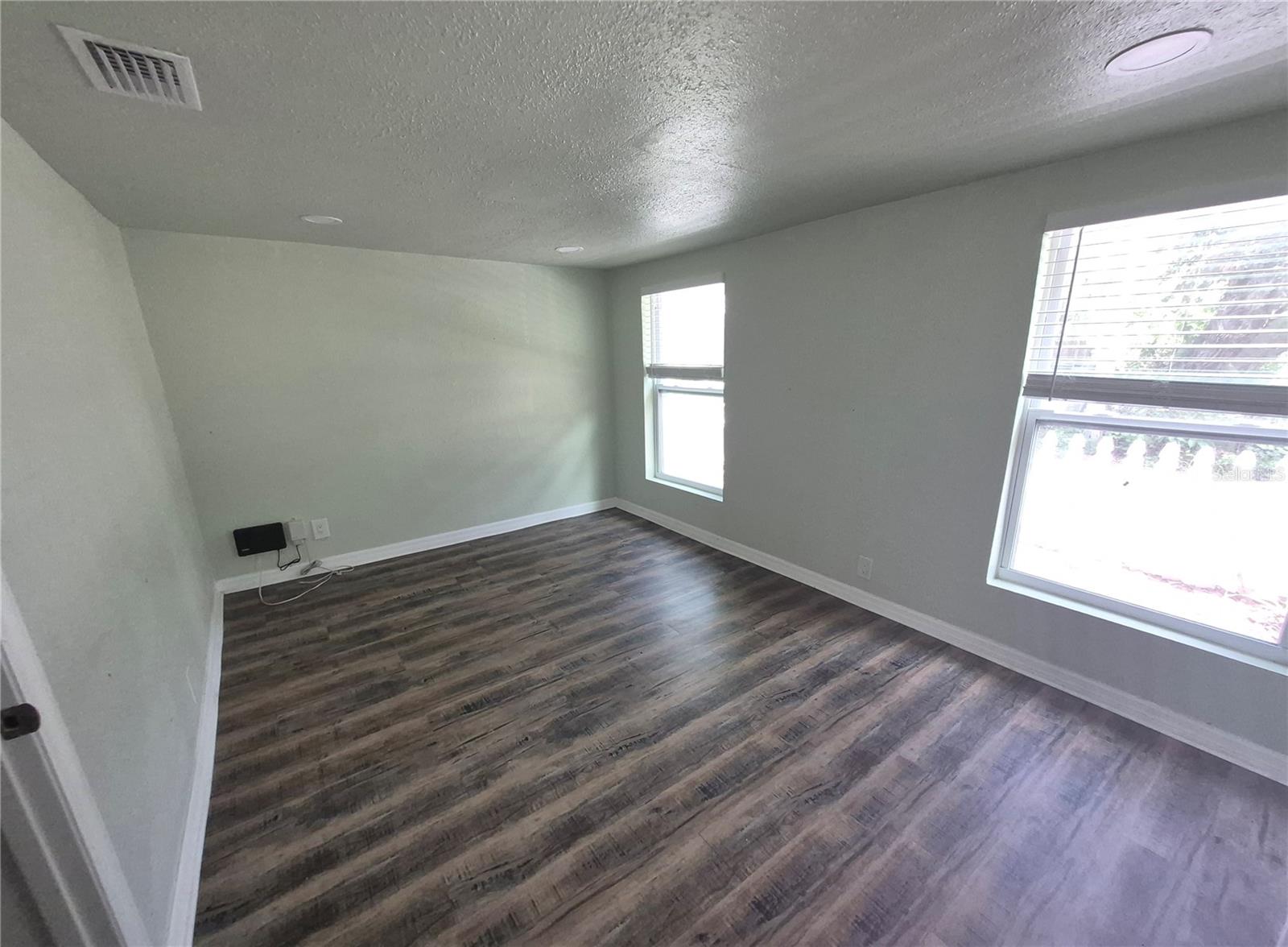 7409 Rhode Island Dr Property Photo 10