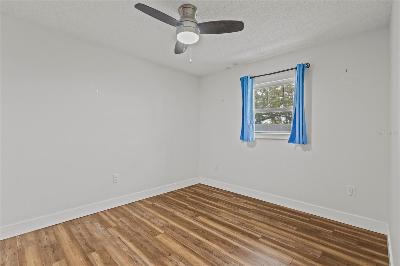 611 Leona Ave Property Photo 14