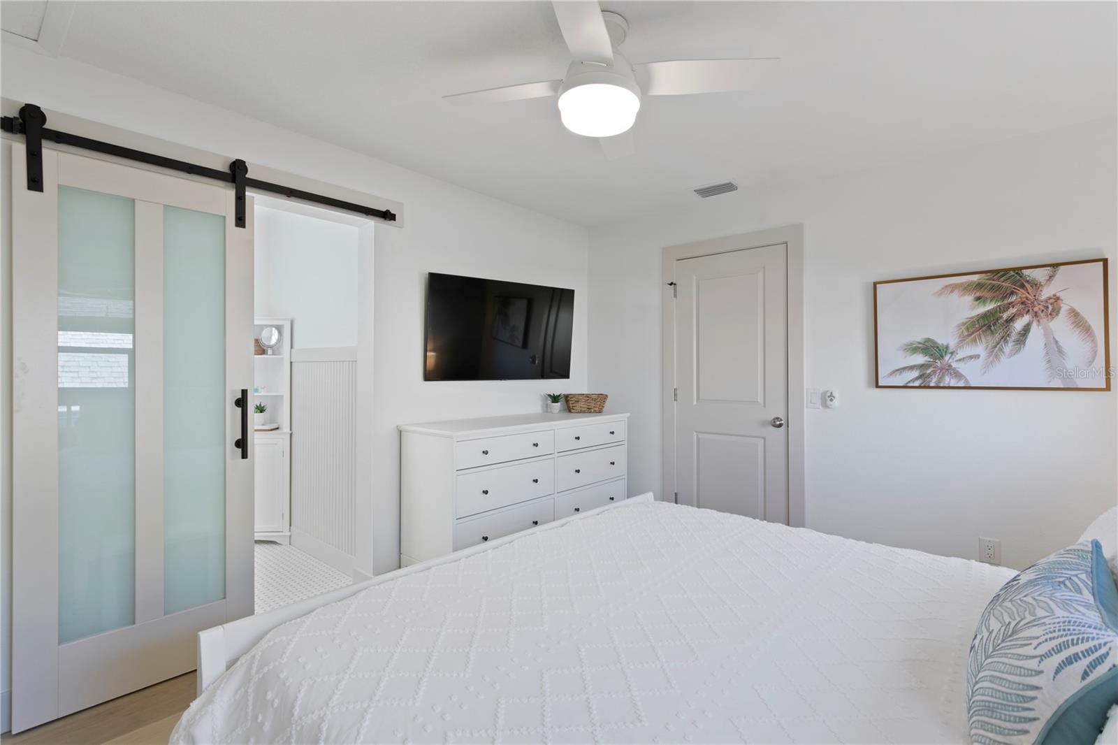 800 Gulf Blvd #5 Property Photo 13