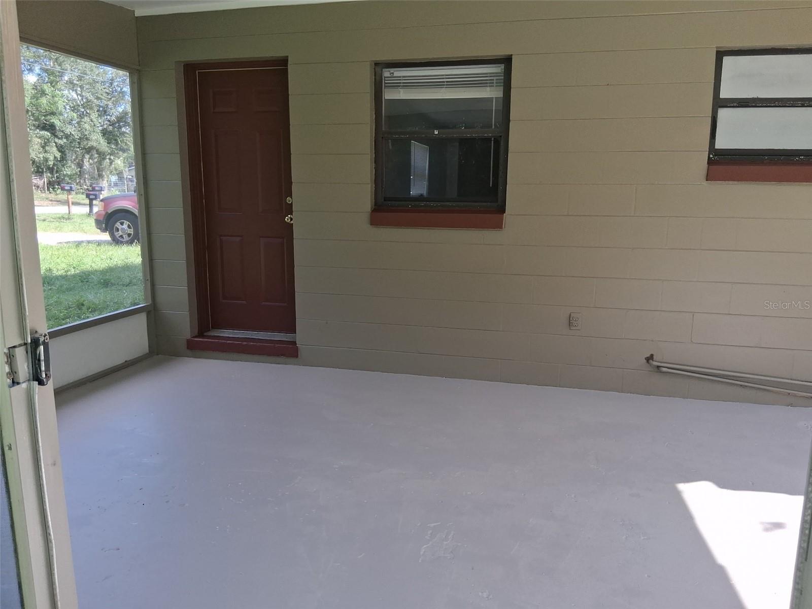 112 Jasper St Property Photo 5