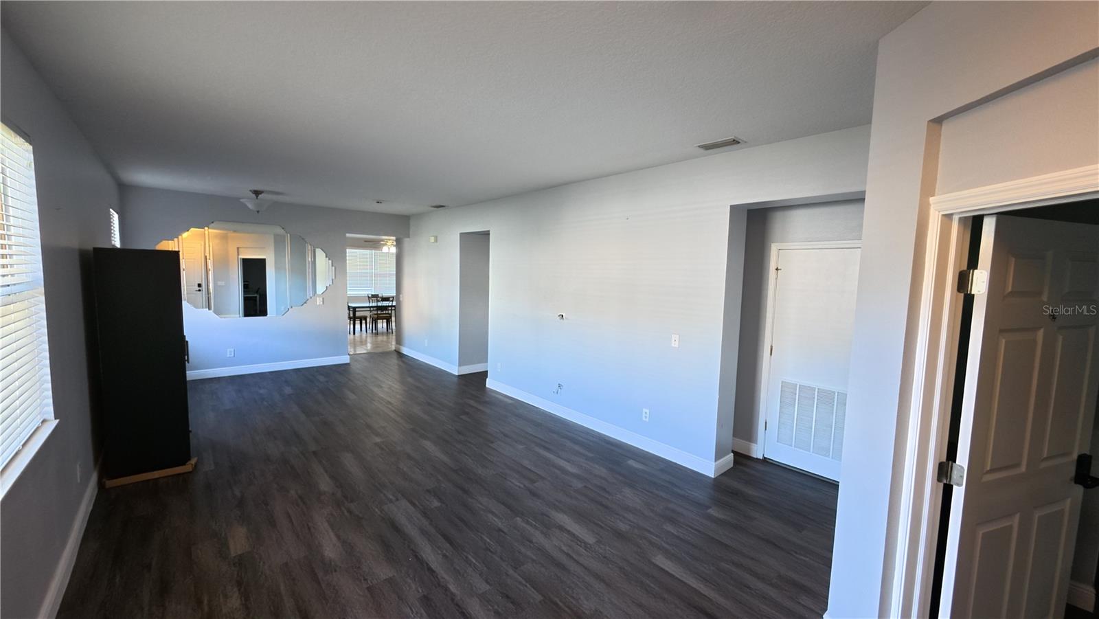 1701 Chalksand Way Property Photo 3