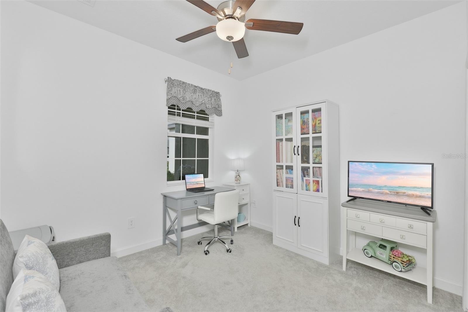 12593 Lily Quartz Loop Property Photo 33