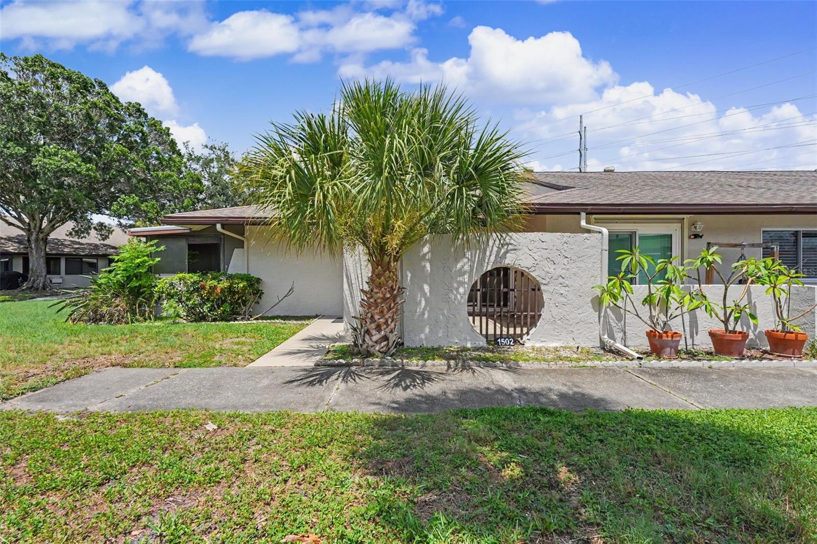 1502 16th Cir Se Property Photo 1