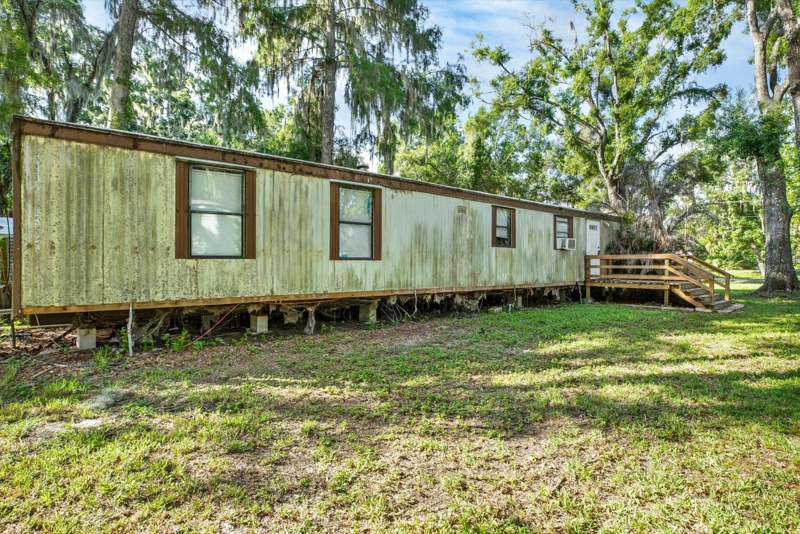 3913 Alafia Blvd Property Photo 6
