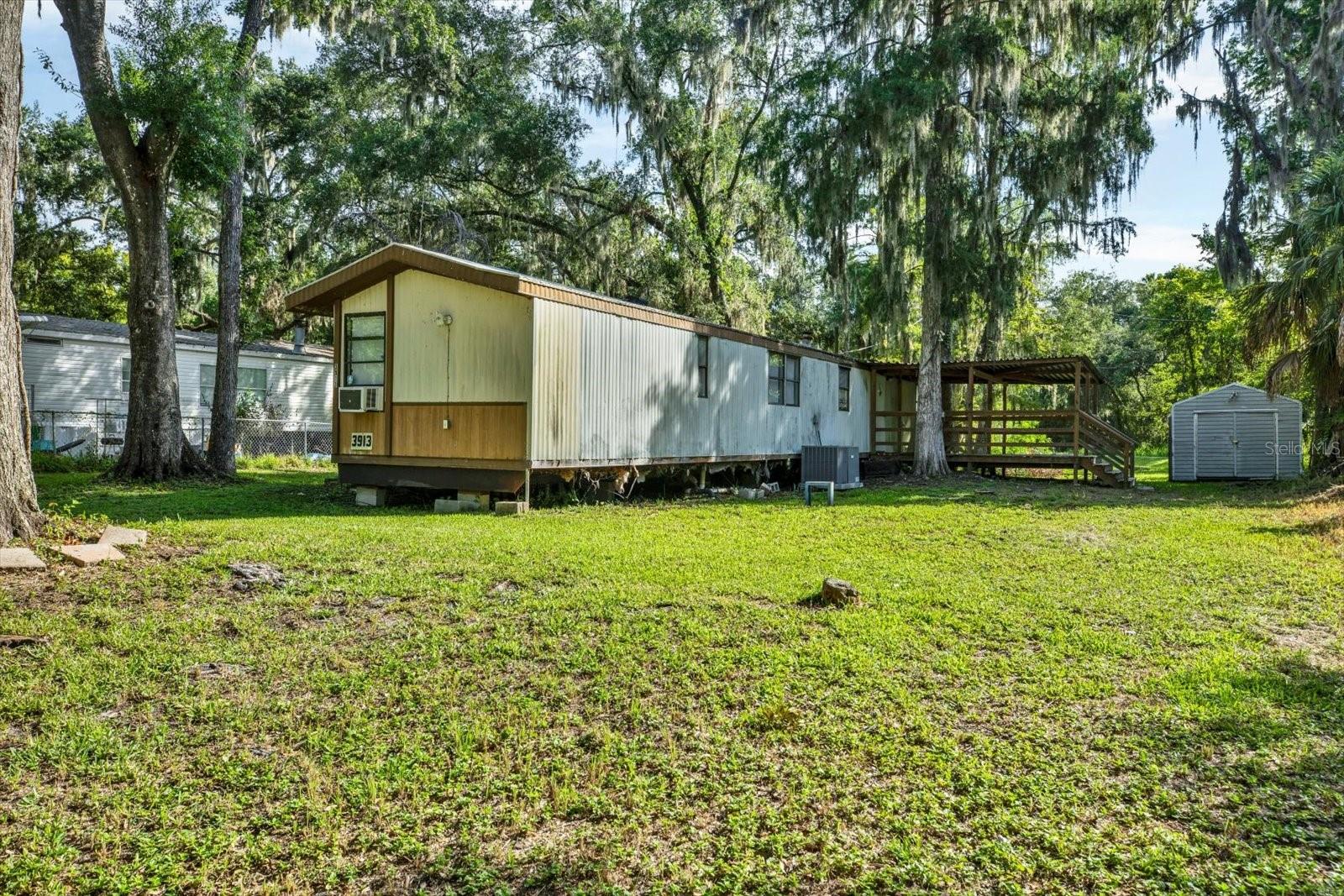 3913 Alafia Blvd Property Photo 8