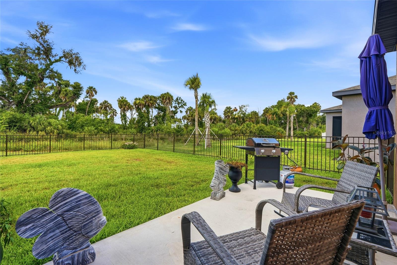 9860 Last Light Gln Property Photo 23