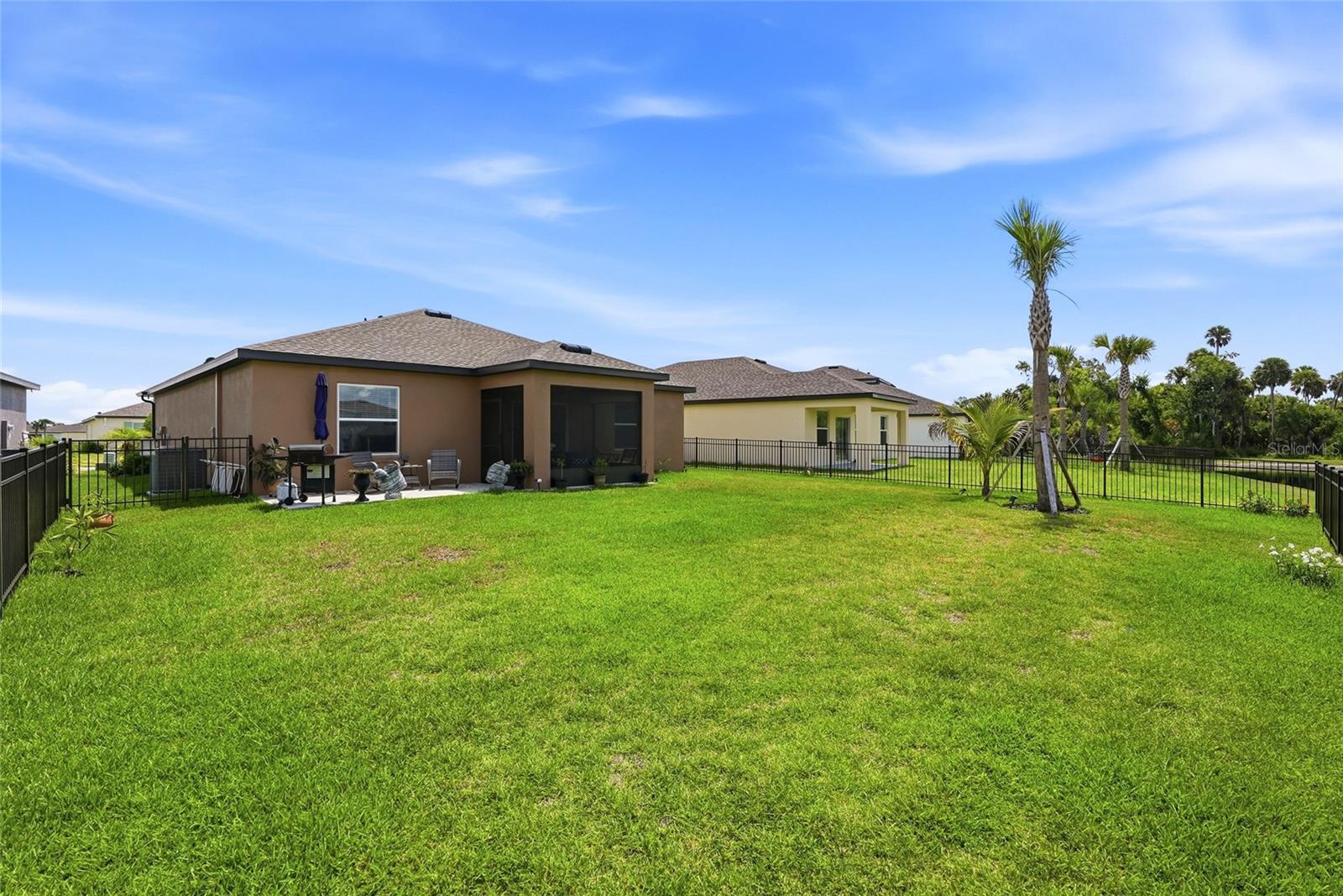 9860 Last Light Gln Property Photo 25