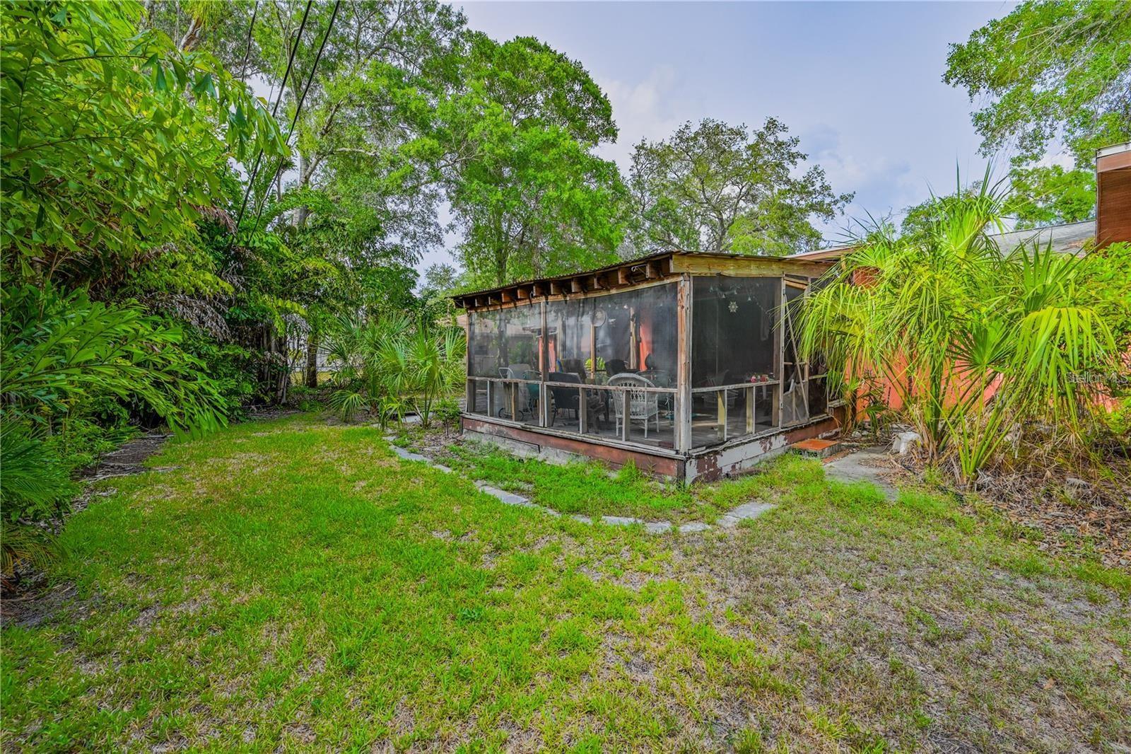 504 W Davis Blvd Property Photo 14