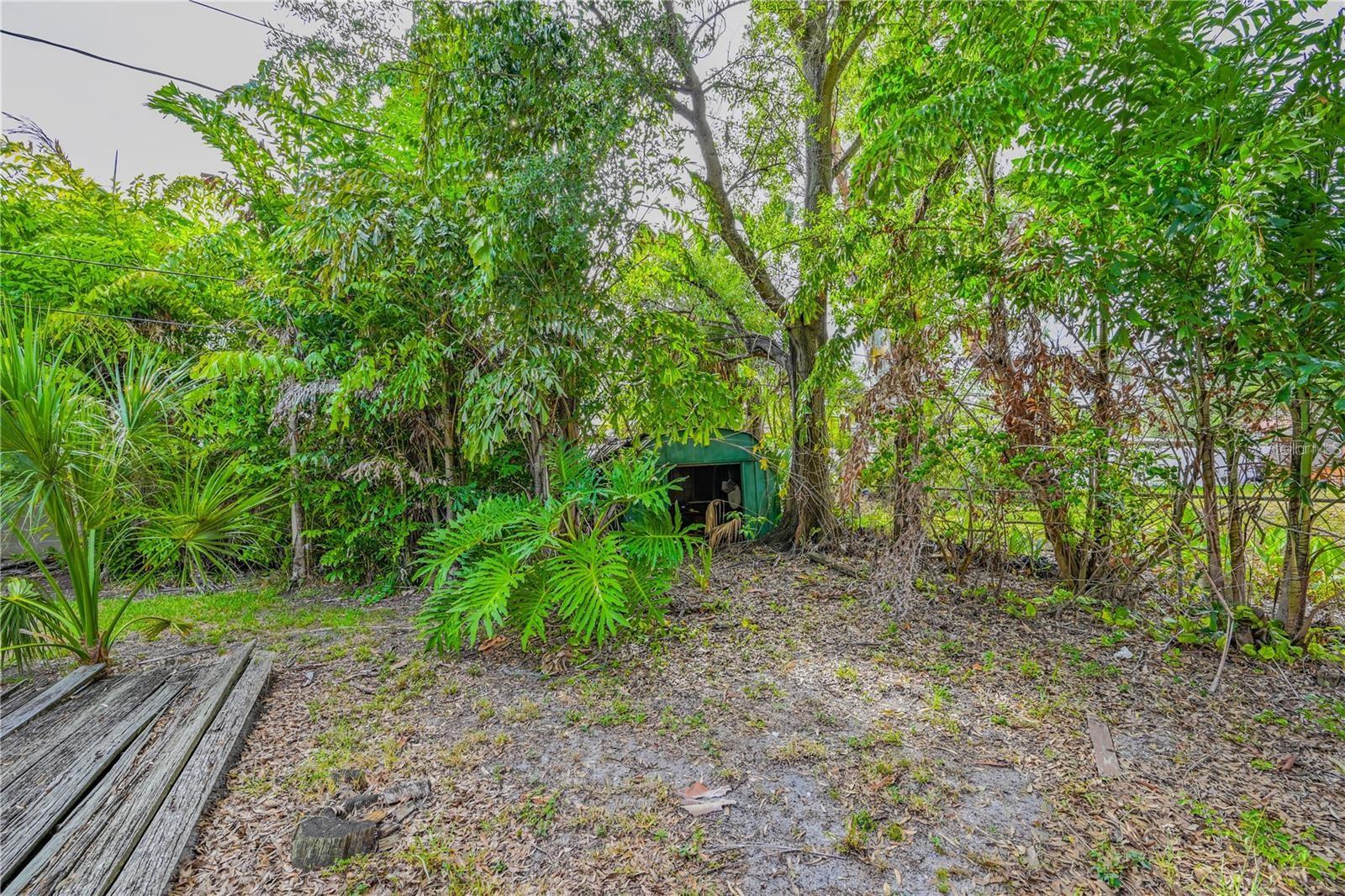 504 W Davis Blvd Property Photo 15