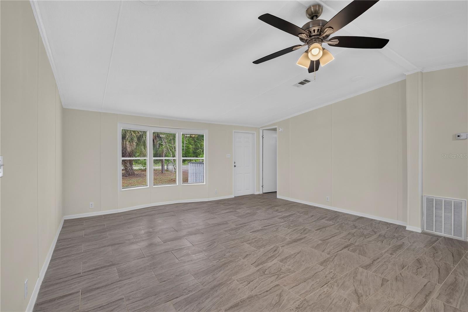 17544 Galveston St Property Photo 15