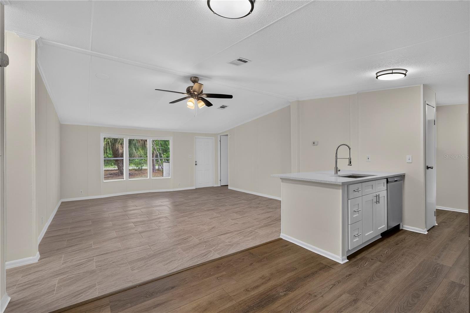 17544 Galveston St Property Photo 17