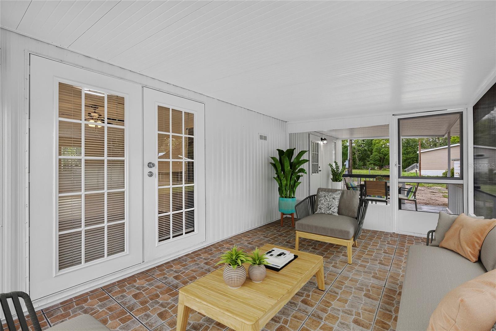 17544 Galveston St Property Photo 22