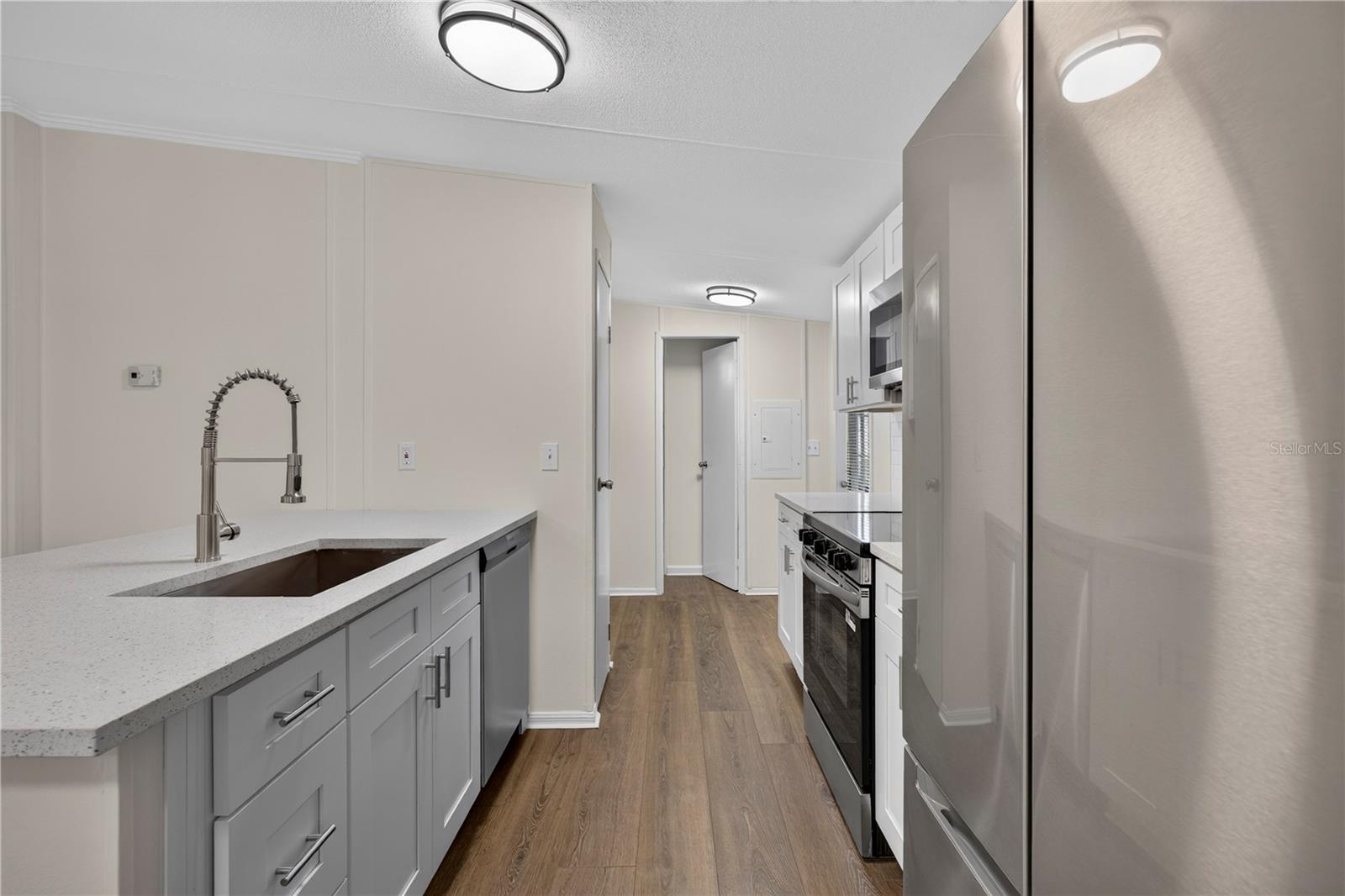 17544 Galveston St Property Photo 28