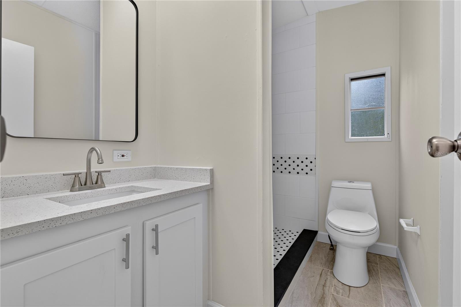 17544 Galveston St Property Photo 37