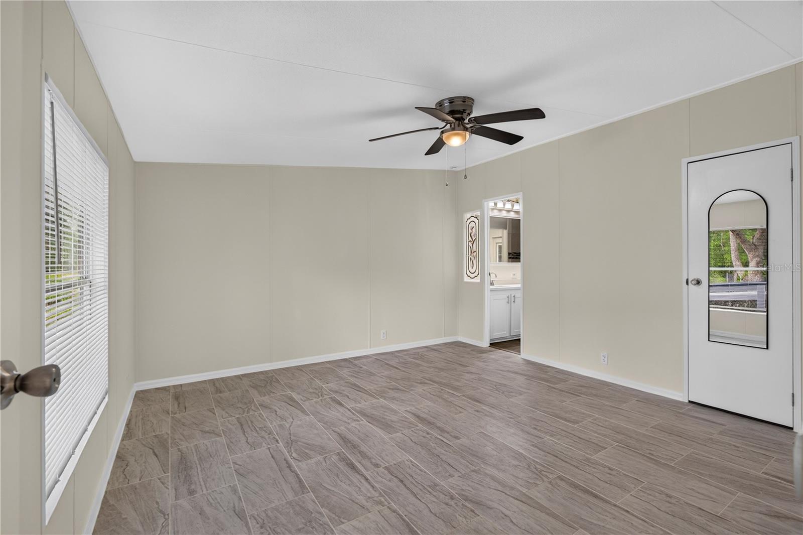 17544 Galveston St Property Photo 40
