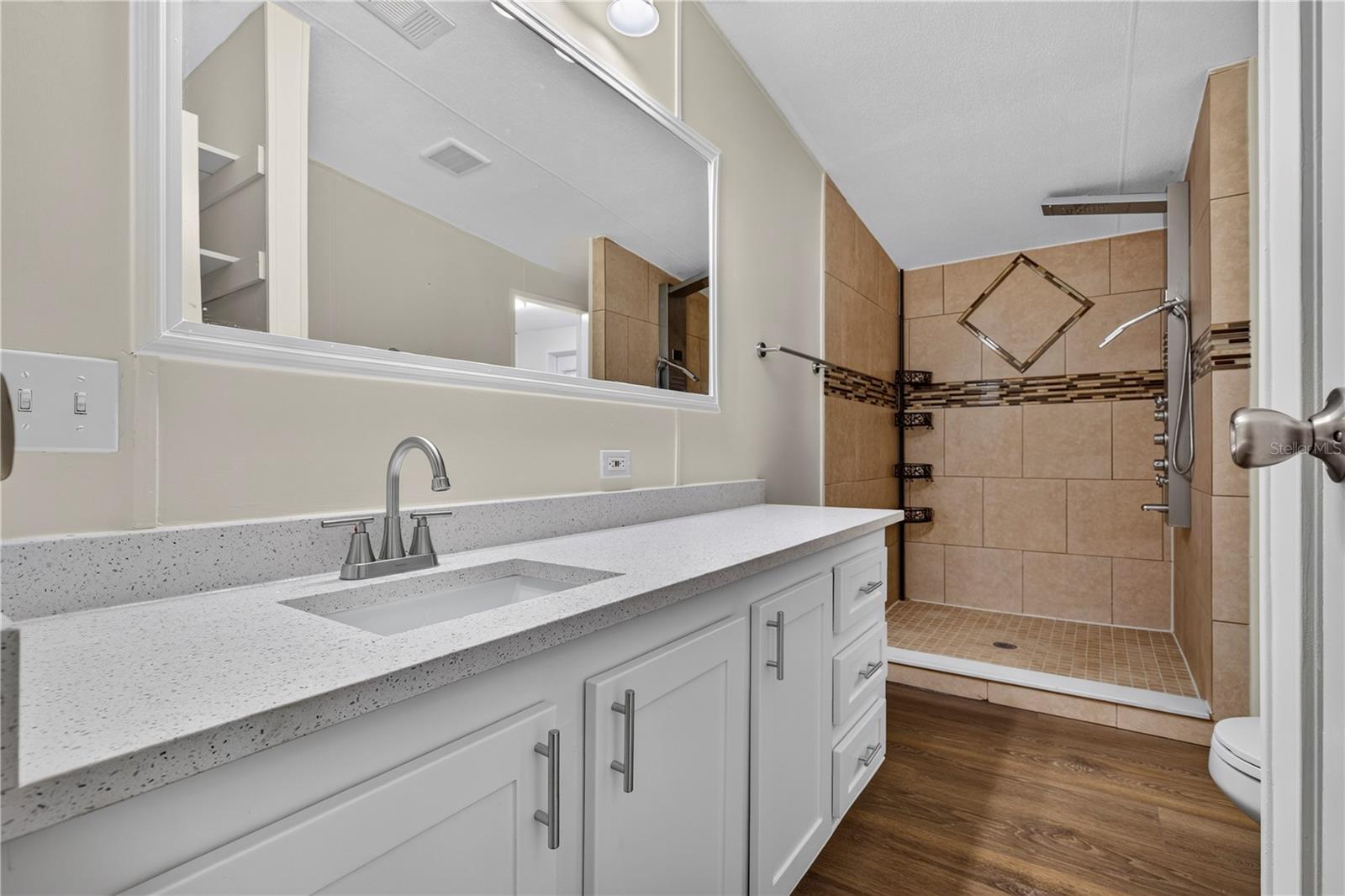17544 Galveston St Property Photo 44