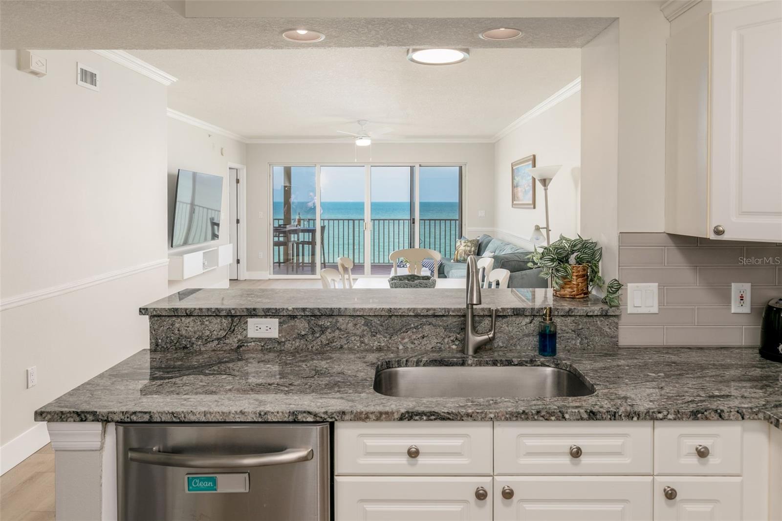 16450 Gulf Blvd #762 Property Photo 13