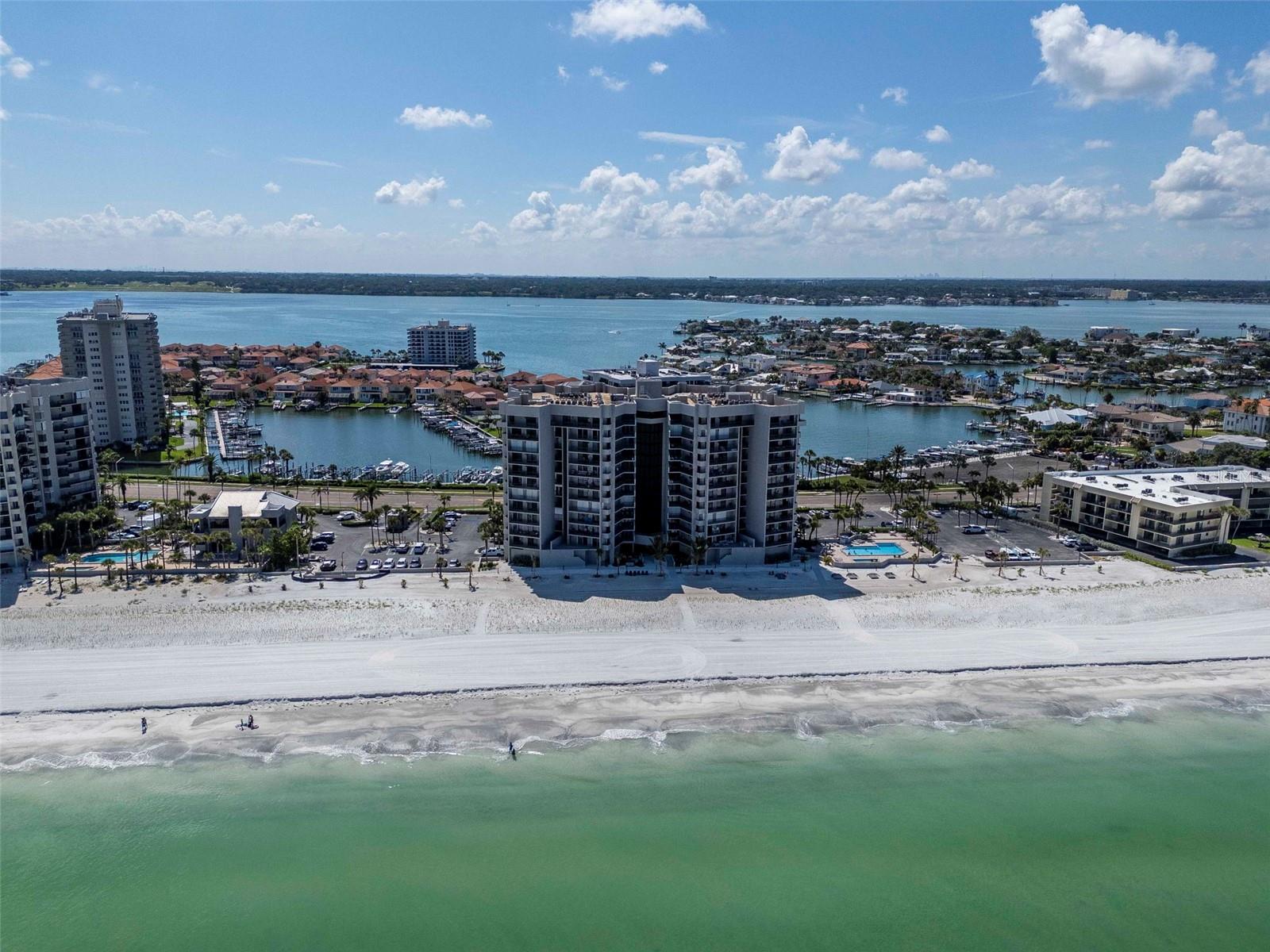 1660 Gulf Blvd #407 Property Photo 2