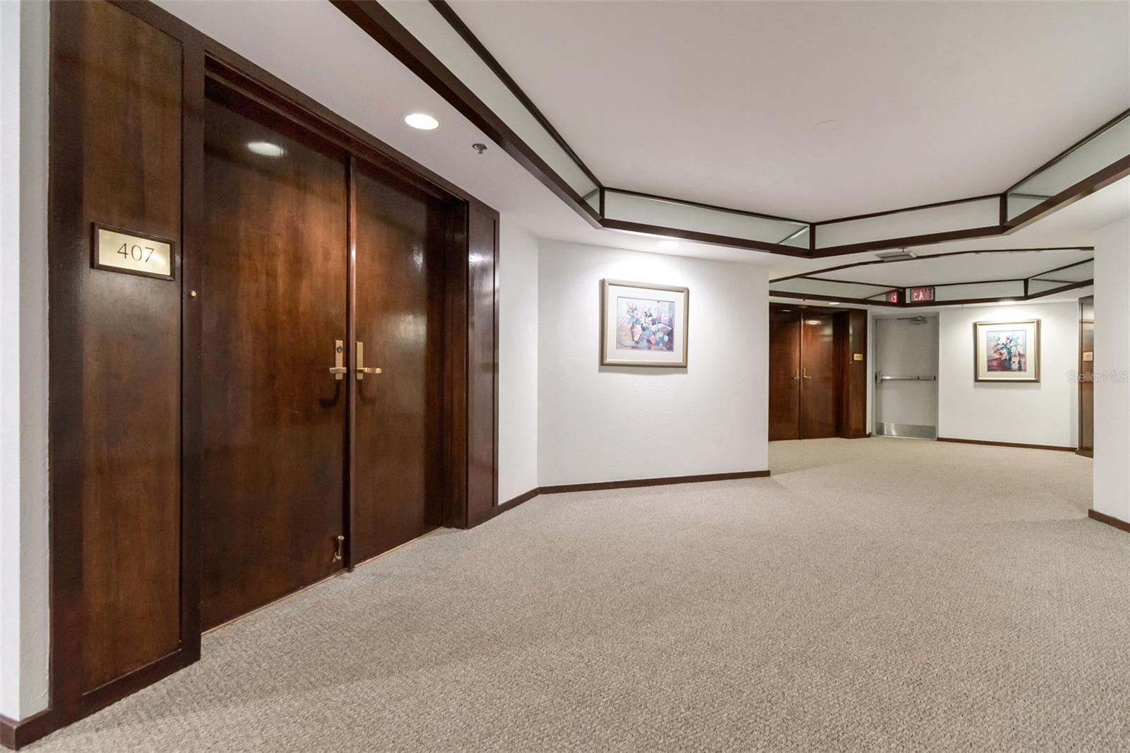 1660 Gulf Blvd #407 Property Photo 5