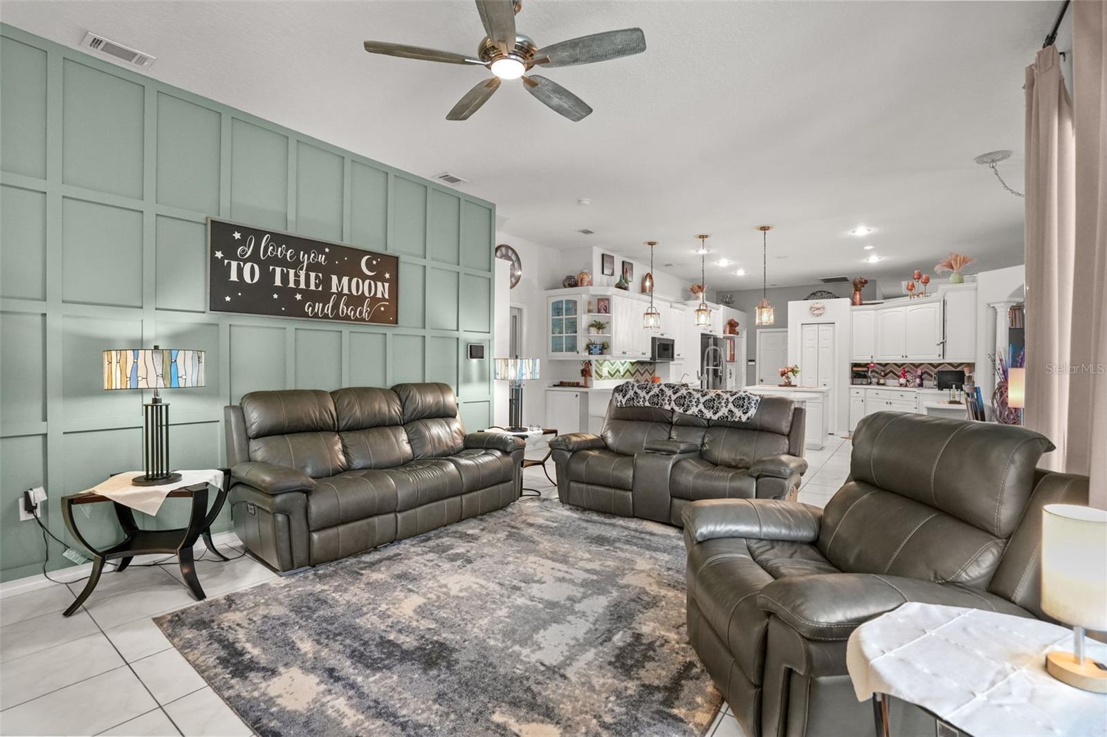 2117 Larkspur Ct Property Photo 17