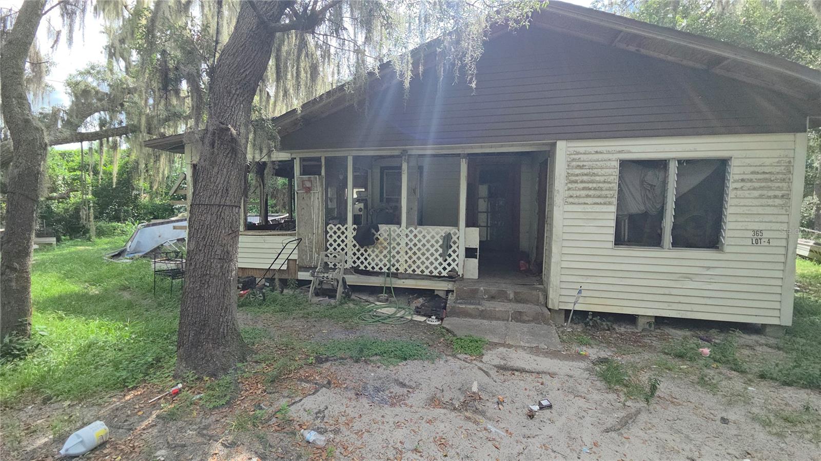 365 80 Foot Rd #4 Property Photo 1