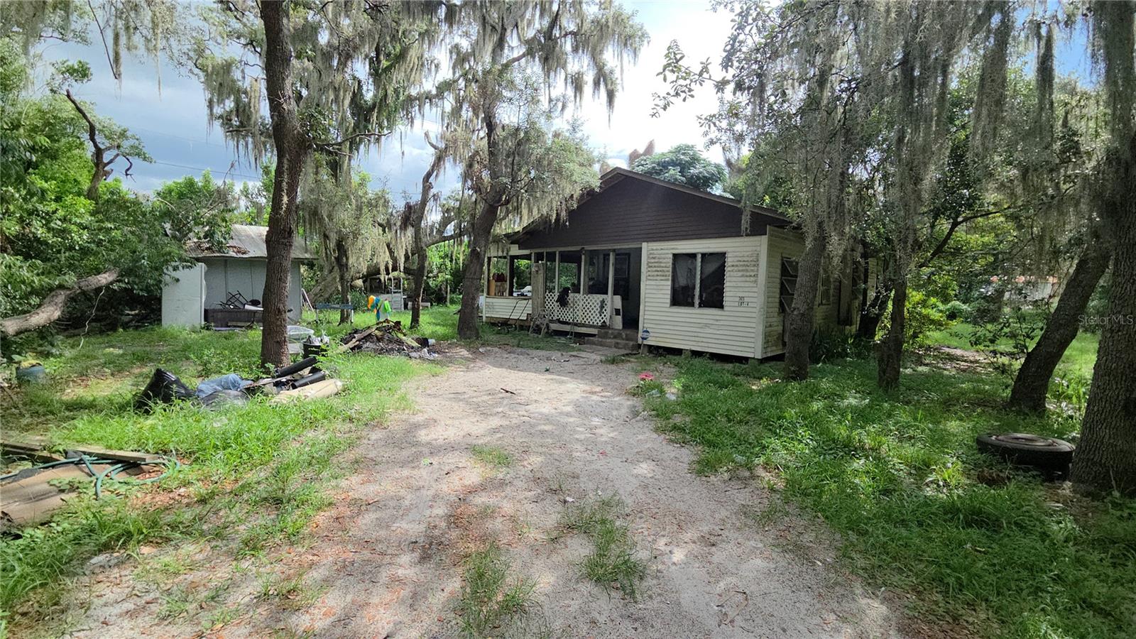 365 80 Foot Rd #4 Property Photo 2
