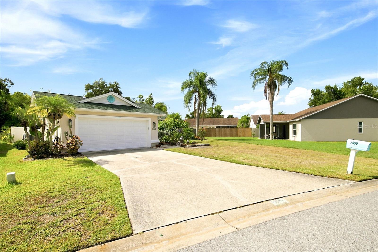 7809 34th Ct E Property Photo 2