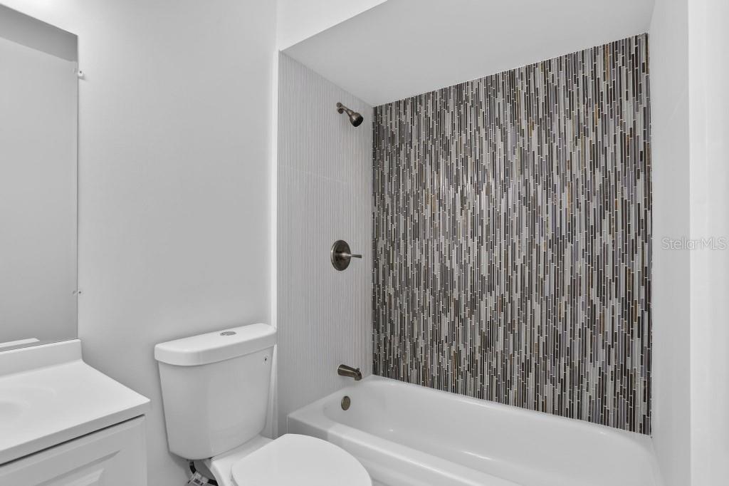 1013 Sullivan St Property Photo 25