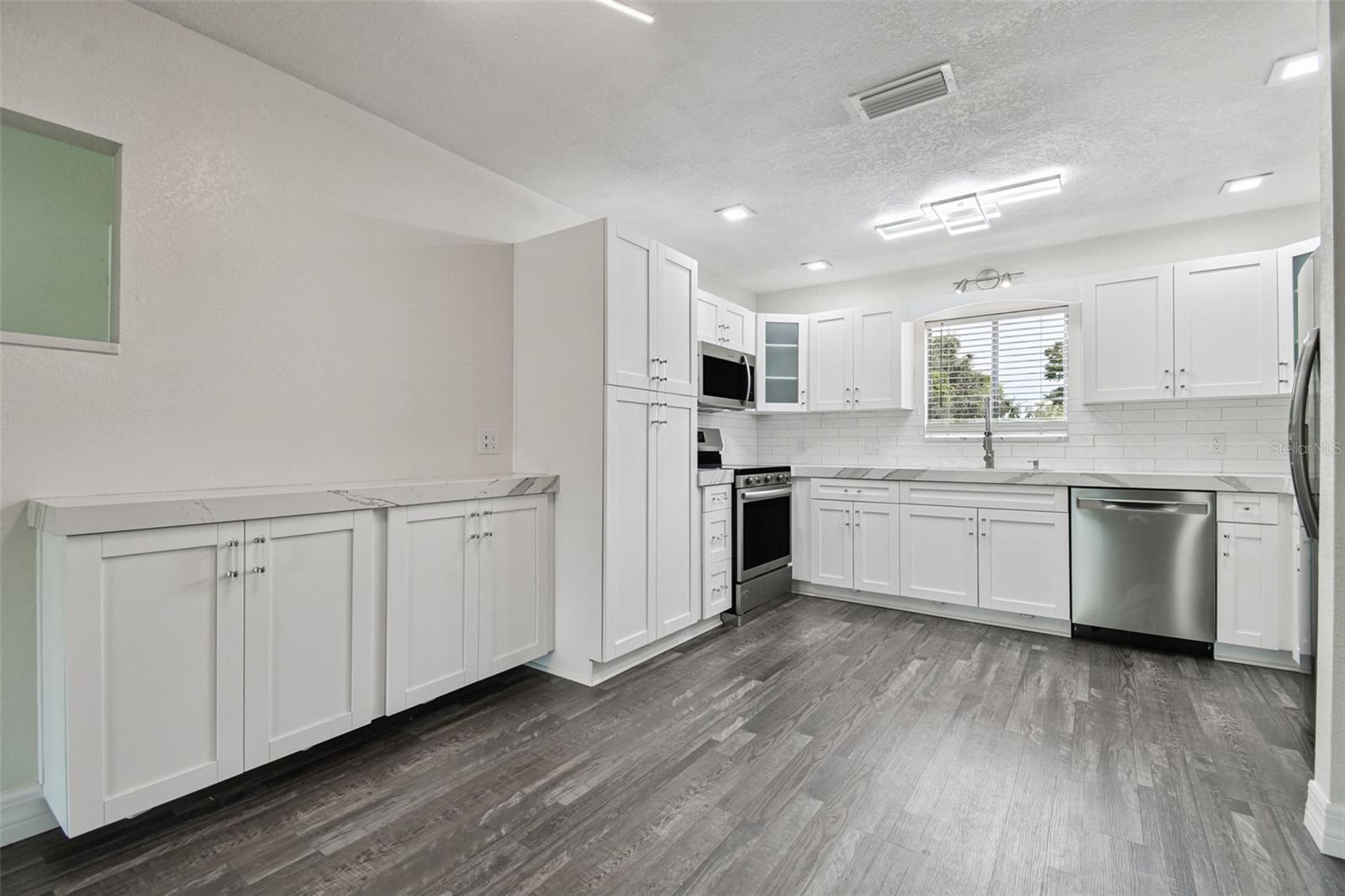 4036 Cortez Dr #a Property Photo 8