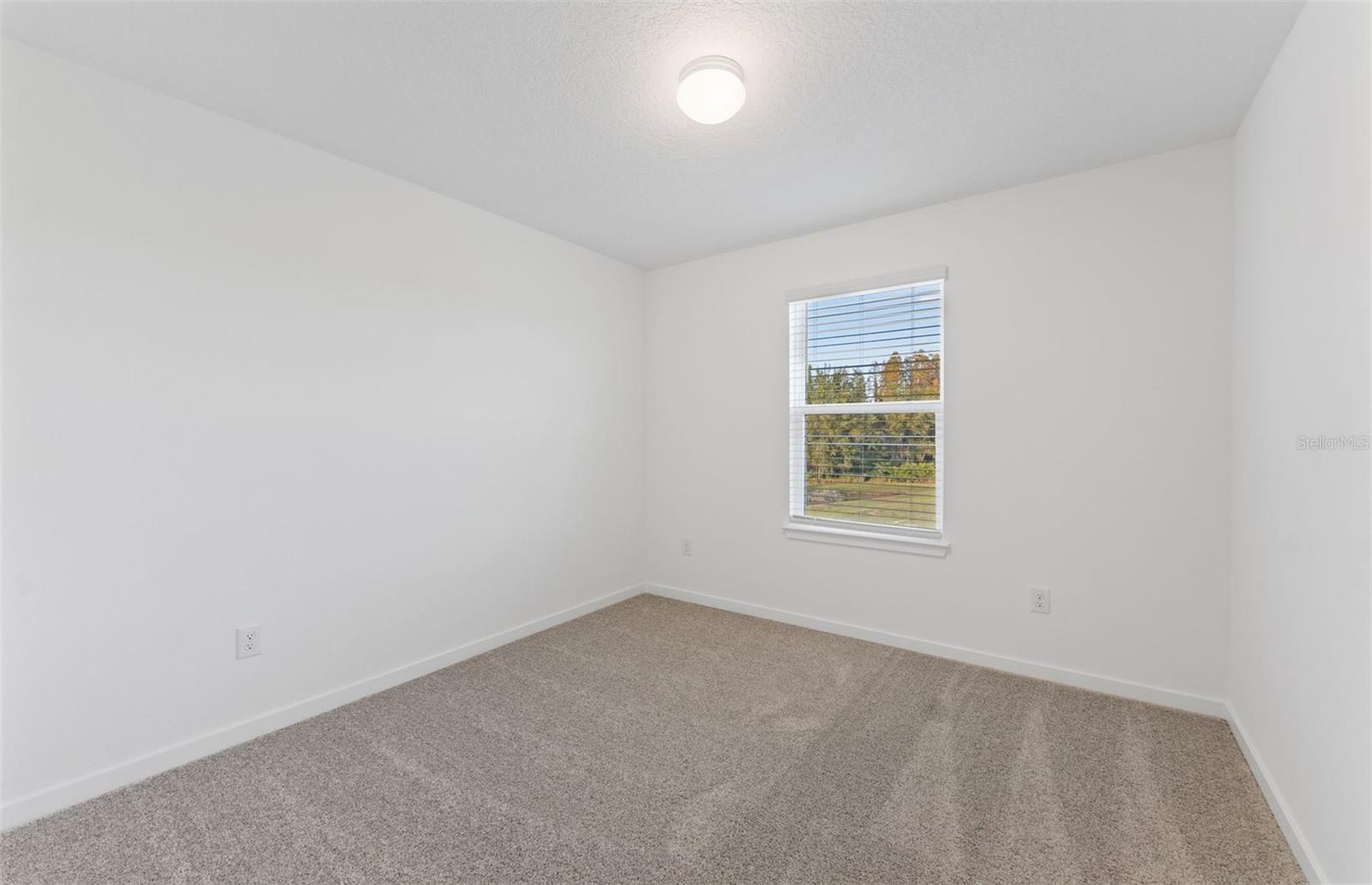 9740 Crescent Moon Dr Property Photo 19