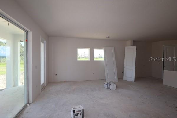 11808 Full Moon Loop Property Photo 9