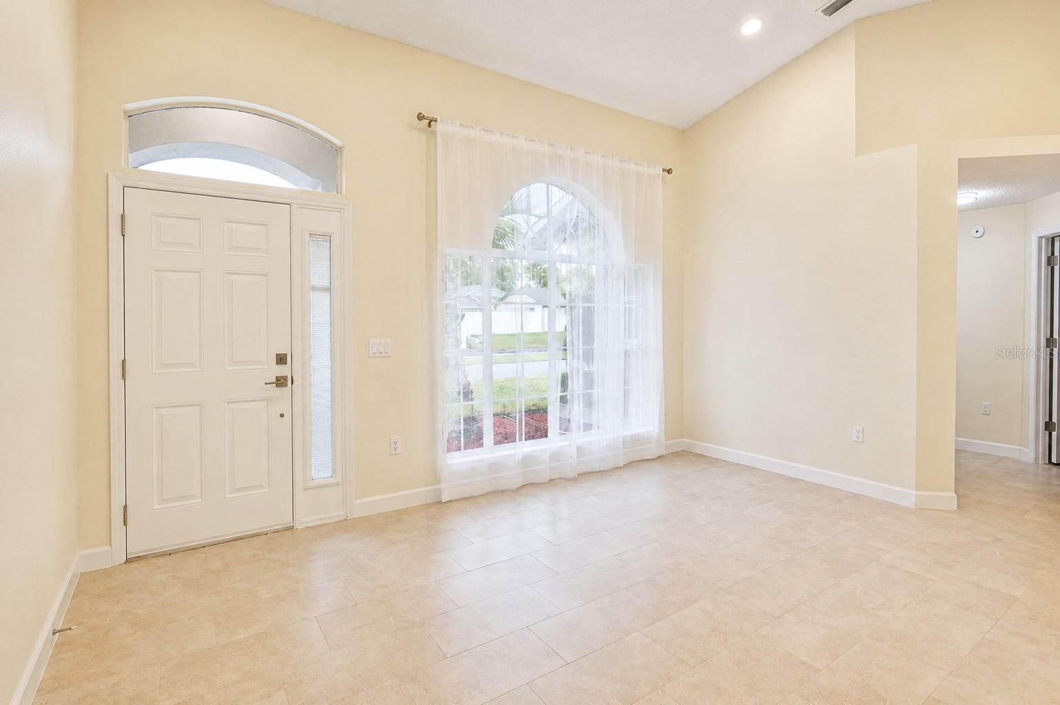 2229 Foggy Ridge Pkwy Property Photo 5