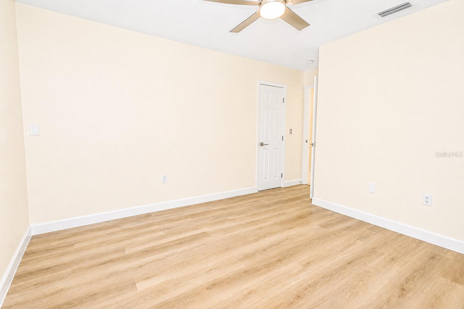 2229 Foggy Ridge Pkwy Property Photo 24
