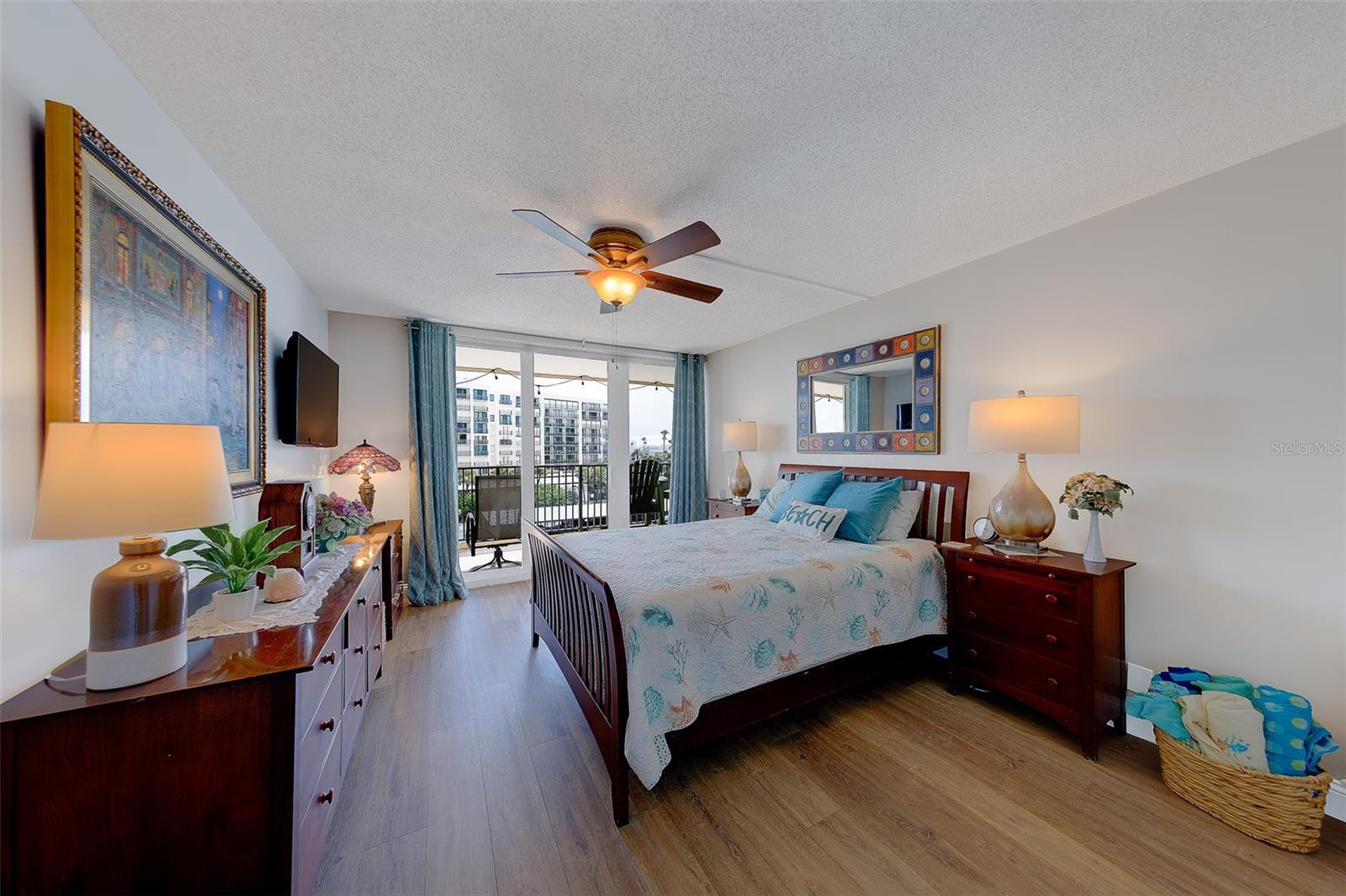 1460 Gulf Blvd #305 Property Photo 18
