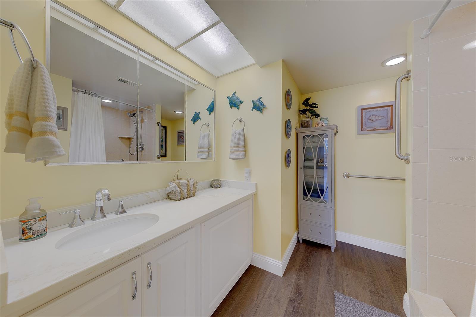 1460 Gulf Blvd #305 Property Photo 19