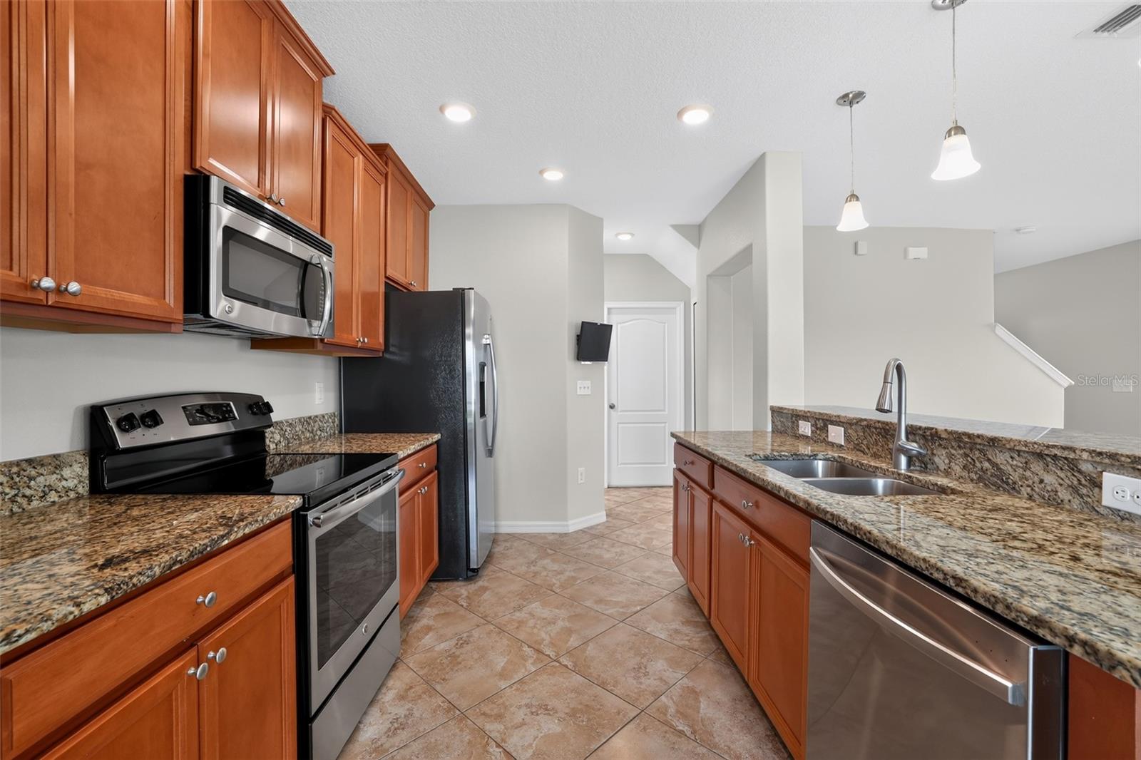 10105 Newminster Loop Property Photo 6