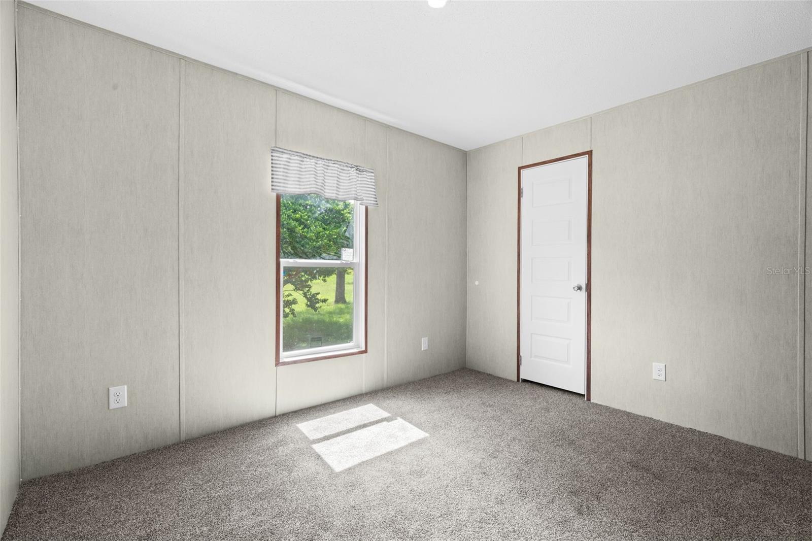 18444 Moorhaven Dr Property Photo 21