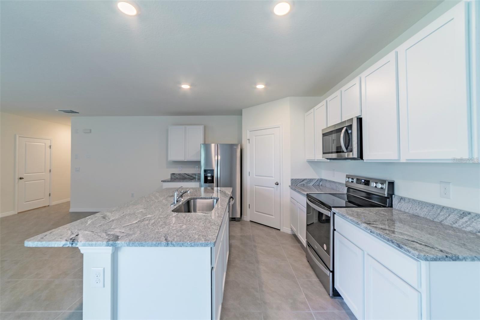 9138 Forge Breeze Loop Property Photo 21
