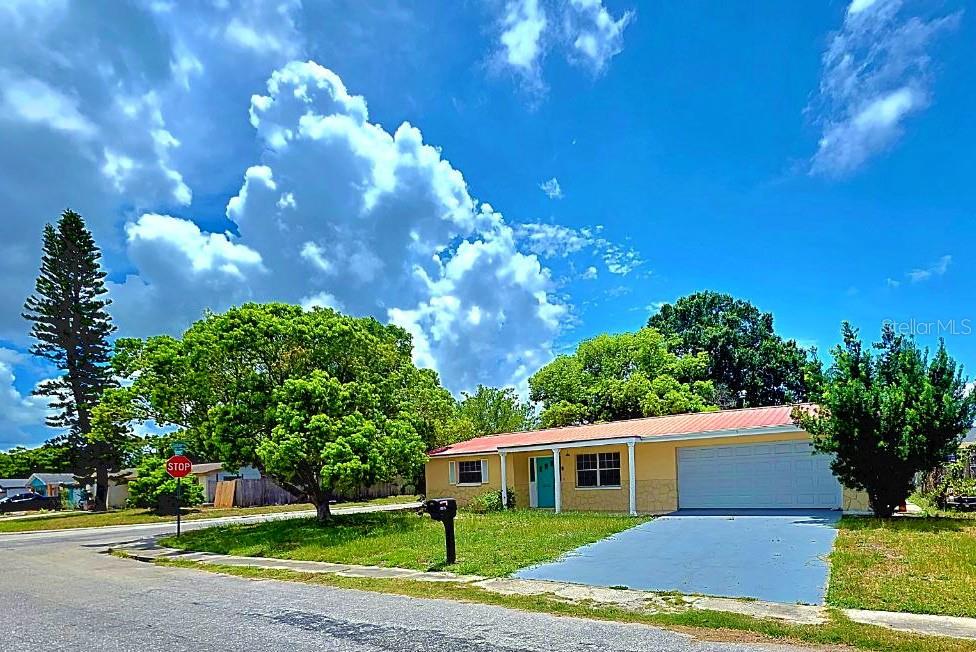 3150 Fairmount Dr Property Photo 3