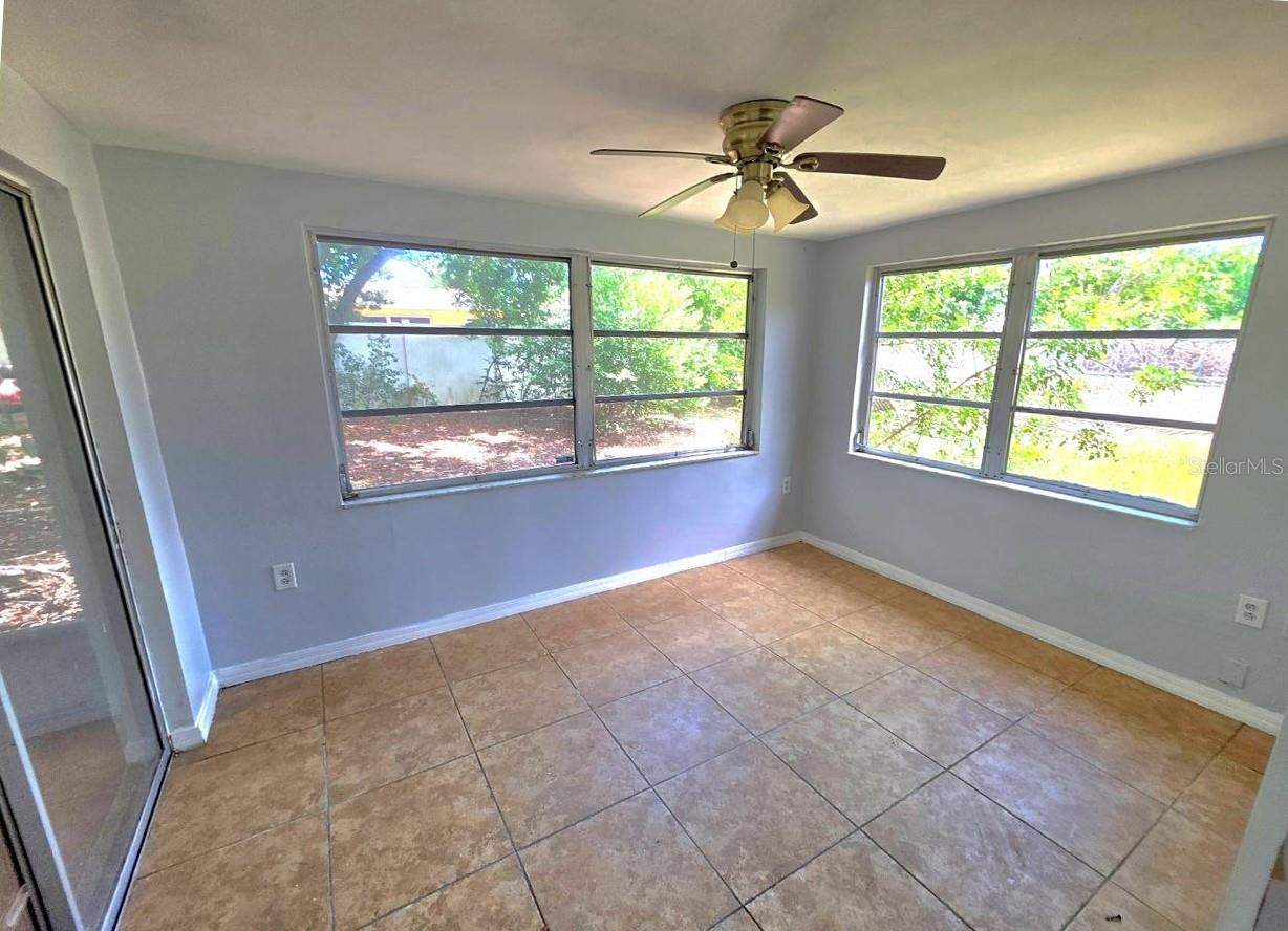 3150 Fairmount Dr Property Photo 10